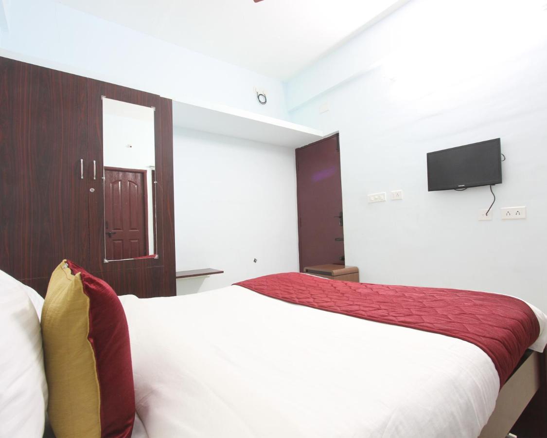 Lakshana Service Apartment - Big Temple Танджавур Екстериор снимка
